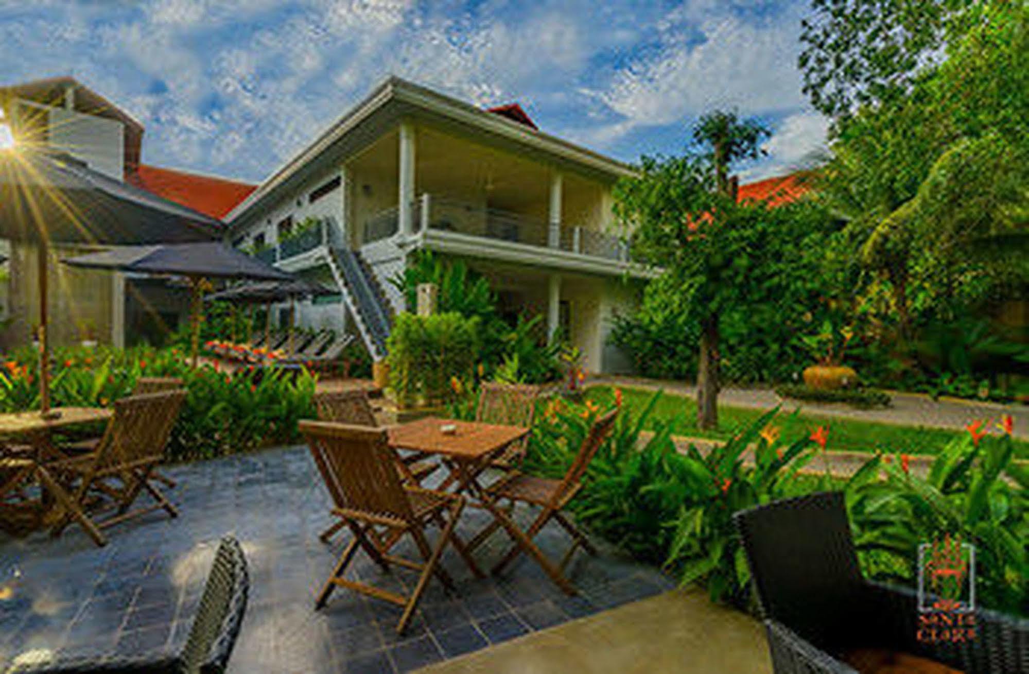 Santa Clara Boutique Hotel Сіємреап Екстер'єр фото